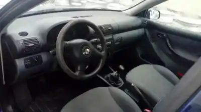 Véhicule à la ferraille seat leon (1m1) signo de l'année 2000 alimenté akl