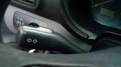 Véhicule à la ferraille seat leon (1m1) signo de l'année 2000 alimenté akl