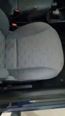 Véhicule à la ferraille seat leon (1m1) signo de l'année 2000 alimenté akl