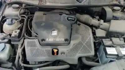 Véhicule à la ferraille seat leon (1m1) signo de l'année 2000 alimenté akl