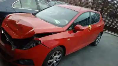 Veicolo di demolizione SEAT IBIZA IV (6J5, 6P1) 1.6 TDI dell'anno 2009 alimentato CAY