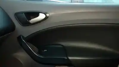 Veicolo di demolizione seat ibiza iv (6j5, 6p1) 1.6 tdi dell'anno 2009 alimentato cay
