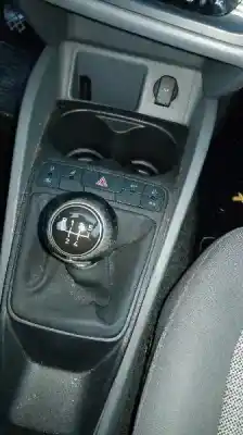 Veicolo di demolizione seat ibiza iv (6j5, 6p1) 1.6 tdi dell'anno 2009 alimentato cay