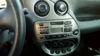 Здавання транспортного засобу ford ka (ccq) 2 collection року 2000 потужний j4m