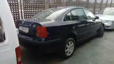 Verschrottungsfahrzeug volkswagen passat berlina (3b2) comfortline des jahres 2000 angetrieben ajm