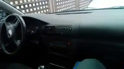 Verschrottungsfahrzeug volkswagen passat berlina (3b2) comfortline des jahres 2000 angetrieben ajm