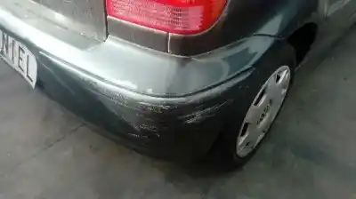 Véhicule à la ferraille volkswagen polo berlina (6n2) conceptline de l'année 2000 alimenté aud
