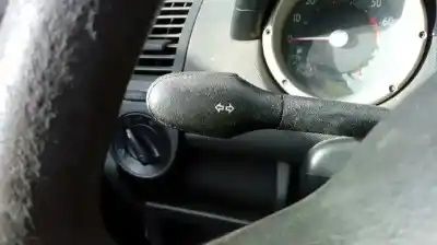 Véhicule à la ferraille volkswagen polo berlina (6n2) conceptline de l'année 2000 alimenté aud