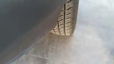 Здавання транспортного засобу ford fiesta berl./courier surf року 1995 потужний g6a