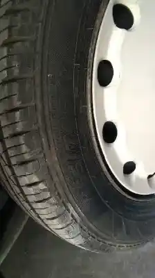 Здавання транспортного засобу ford fiesta berl./courier surf року 1995 потужний g6a