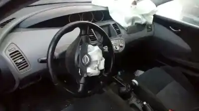 Veículo de Sucata nissan primera berlina (p12) visia do ano 2002 alimentado yd22 |