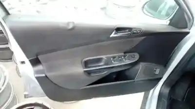 Здавання транспортного засобу volkswagen passat berlina (3c2) highline року 2006 потужний bkp