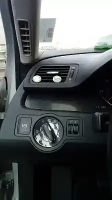 Здавання транспортного засобу volkswagen passat berlina (3c2) highline року 2006 потужний bkp