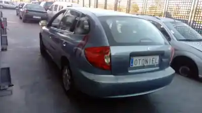 Veículo de Sucata kia rio ls berlina do ano 2003 alimentado a3d