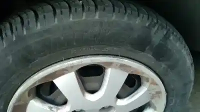 Veículo de Sucata kia rio ls berlina do ano 2003 alimentado a3d