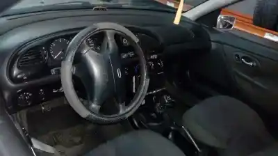 Sloopvoertuig ford mondeo berlina (gd) ambiente van het jaar 2000 aangedreven rfn