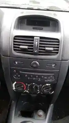 Утилизация автомобиля renault clio ii fase ii (b/cb0) authentique года 2005 питание d4f722