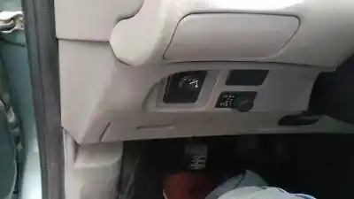 Здавання транспортного засобу nissan almera tino (v10m) básico року 2001 потужний qg18