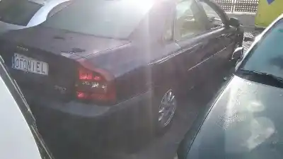 Здавання транспортного засобу volvo s80 berlina 2.4 (103kw) року 2000 потужний b5244s2