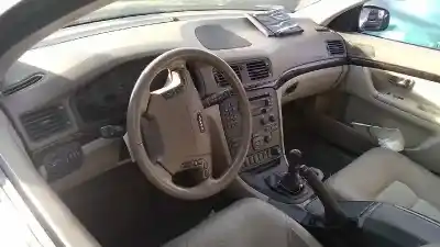 Здавання транспортного засобу volvo s80 berlina 2.4 (103kw) року 2000 потужний b5244s2