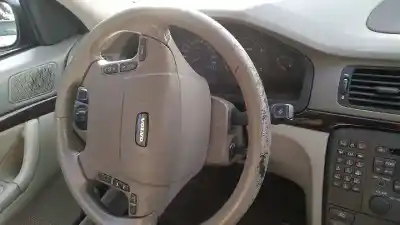 Здавання транспортного засобу volvo s80 berlina 2.4 (103kw) року 2000 потужний b5244s2