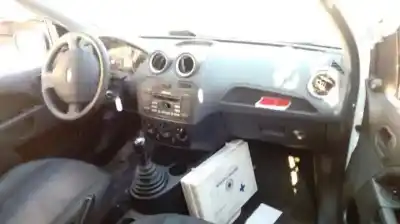 Здавання транспортного засобу ford fiesta (cbk) ambiente року 2007 потужний f6jb
