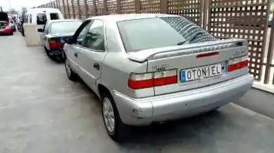 Veicolo di demolizione citroen xantia berlina 1.9 turbodiesel dell'anno 1998 alimentato dhx