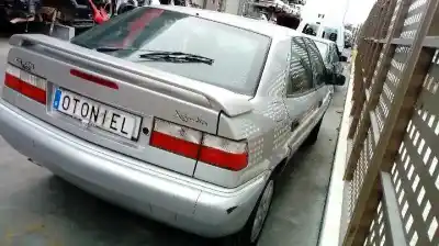 Veicolo di demolizione citroen xantia berlina 1.9 turbodiesel dell'anno 1998 alimentato dhx