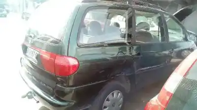 Sloopvoertuig seat alhambra (7v8) gran via van het jaar 1998 aangedreven afn