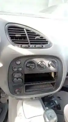 Sloopvoertuig seat alhambra (7v8) gran via van het jaar 1998 aangedreven afn