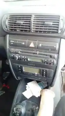 Veículo de Sucata seat leon (1m1) stella do ano 2002 alimentado asv