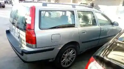 Scrapping Vehicle volvo v70 familiar 2.4 t / 2.5 t of the year 2000 powered b5244t3