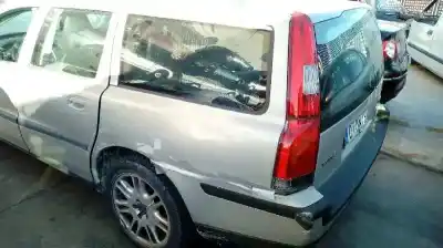 Scrapping Vehicle volvo v70 familiar 2.4 t / 2.5 t of the year 2000 powered b5244t3