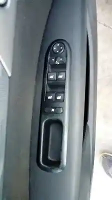 Véhicule à la ferraille peugeot 407 st confort de l'année 2006 alimenté rhr