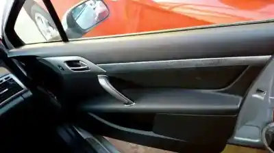 Véhicule à la ferraille peugeot 407 st confort de l'année 2006 alimenté rhr