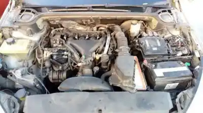 Véhicule à la ferraille peugeot 407 st confort de l'année 2006 alimenté rhr