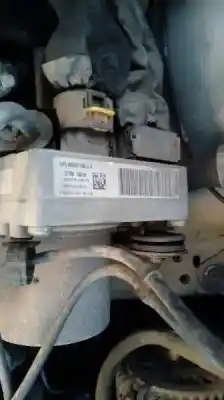 Véhicule à la ferraille peugeot 407 st confort de l'année 2006 alimenté rhr