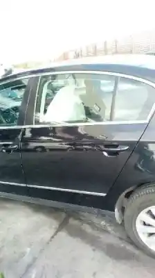 Verschrottungsfahrzeug volkswagen passat berlina (3c2) 2.0 tdi des jahres 2007 angetrieben bkp