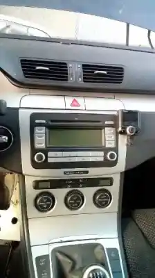 Verschrottungsfahrzeug volkswagen passat berlina (3c2) 2.0 tdi des jahres 2007 angetrieben bkp