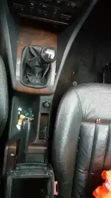 Veicolo di demolizione audi a6 berlina (4b2) 2.5 v6 24v tdi dell'anno 2000 alimentato akn