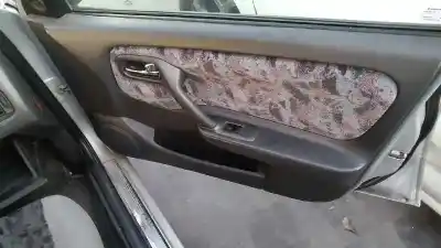 Здавання транспортного засобу nissan primera berlina (p11) básico року 1999 потужний ga16de