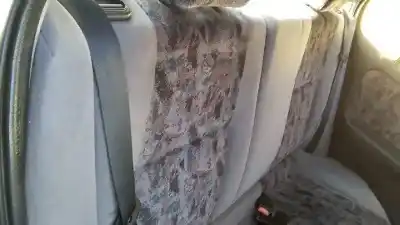 Здавання транспортного засобу nissan primera berlina (p11) básico року 1999 потужний ga16de