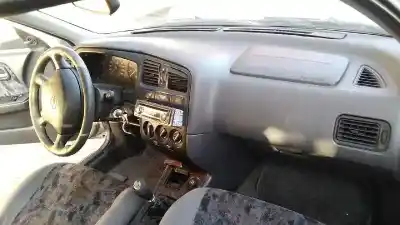 Здавання транспортного засобу nissan primera berlina (p11) básico року 1999 потужний ga16de