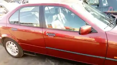 Здавання транспортного засобу bmw serie 3 berlina (e36) 318i року 1997 потужний 18-4 e-2