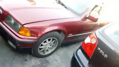 Здавання транспортного засобу bmw serie 3 berlina (e36) 318i року 1997 потужний 18-4 e-2