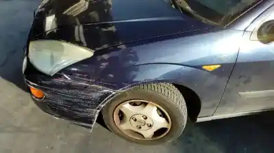Veicolo di demolizione ford focus berlina (cak) trend dell'anno 2000 alimentato fydb