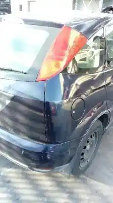 Veicolo di demolizione ford focus berlina (cak) trend dell'anno 2000 alimentato fydb