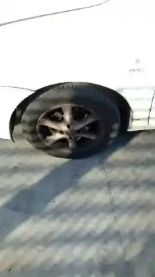 Veículo de Sucata toyota corolla (e12) 1.6 16v do ano 2003 alimentado 3zzfe