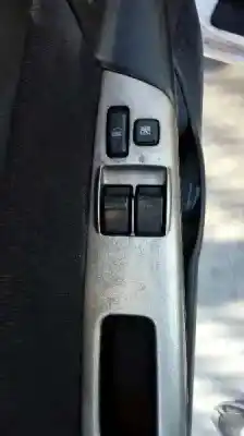 Veículo de Sucata toyota corolla (e12) 1.6 16v do ano 2003 alimentado 3zzfe