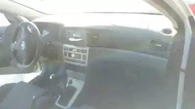 Veículo de Sucata toyota corolla (e12) 1.6 16v do ano 2003 alimentado 3zzfe